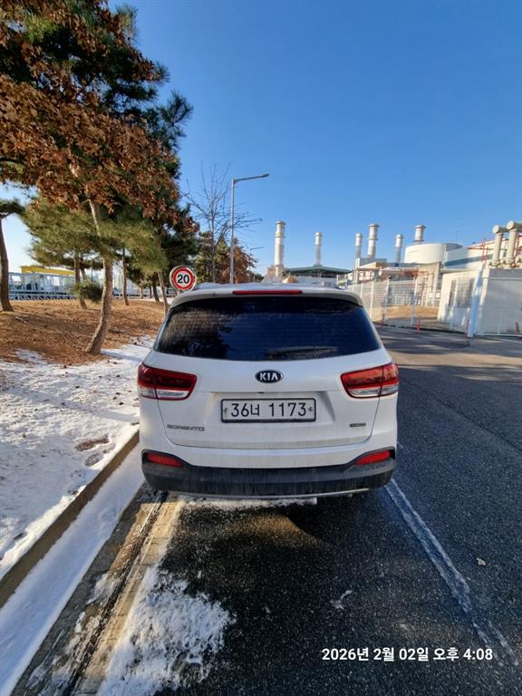 KIA Sorento - Vista 3