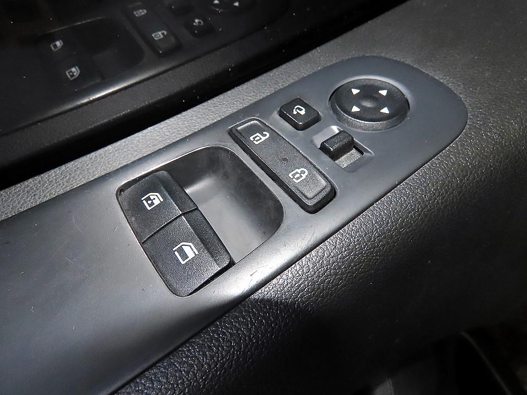 HYUNDAI Staria - Vista 12