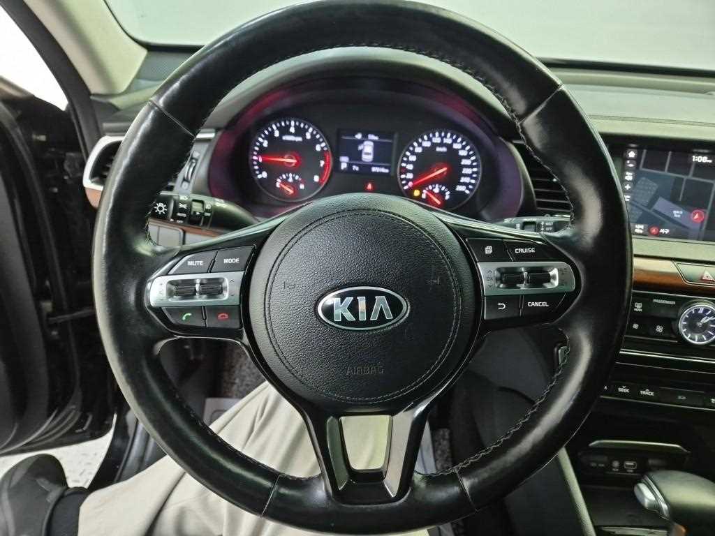 KIA K7 - Vista 9