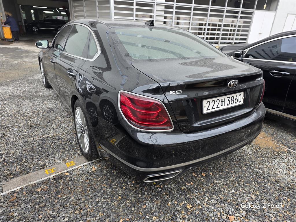 KIA K9 - Vista 7