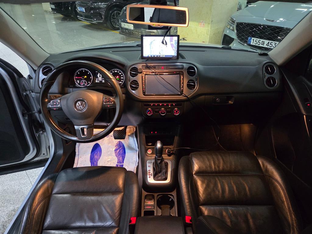 Volkswagen Tiguan - Vista 8