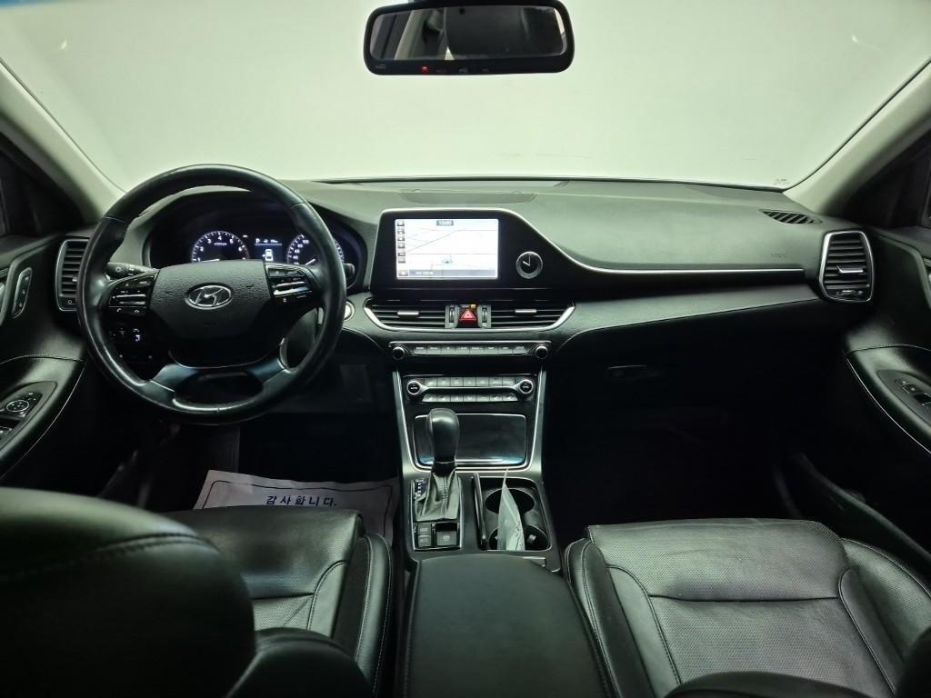 HYUNDAI Grandeur - Vista 10