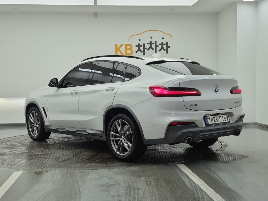 BMW X4 - Vista 3