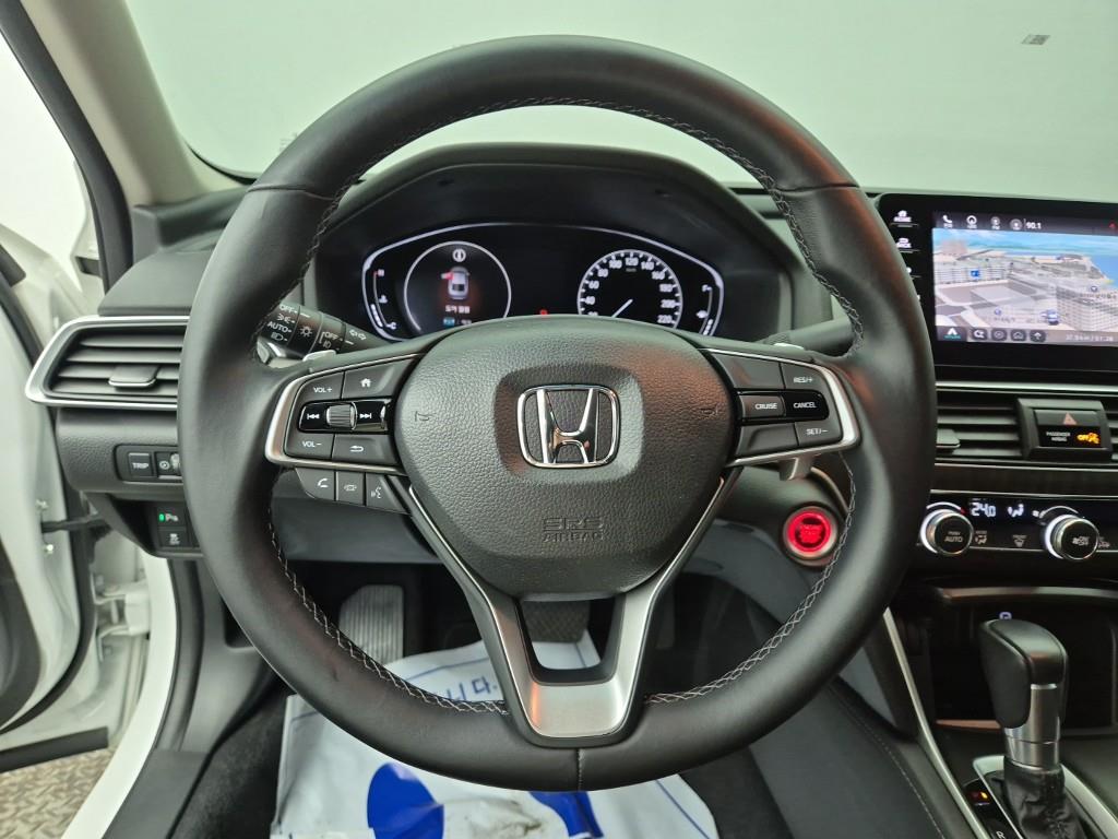 Honda Accord - Vista 9