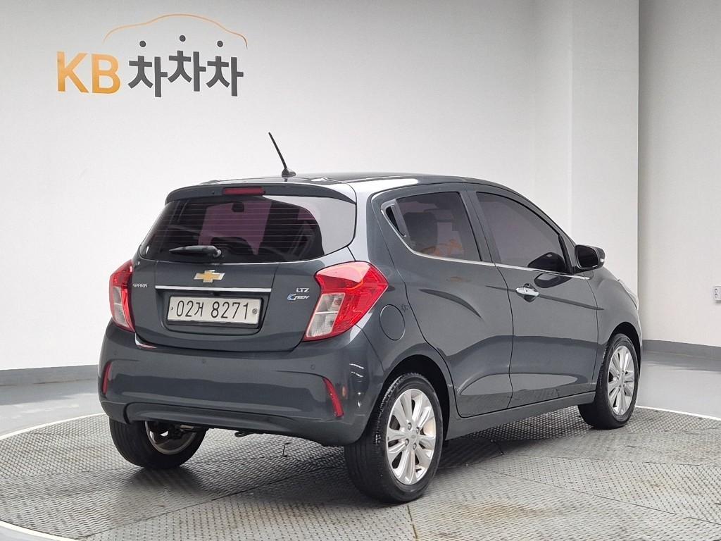 Chevrolet Spark - Vista 2