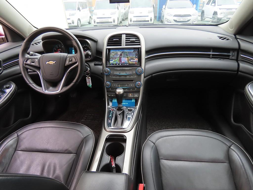 Chevrolet Malibu - Vista 5