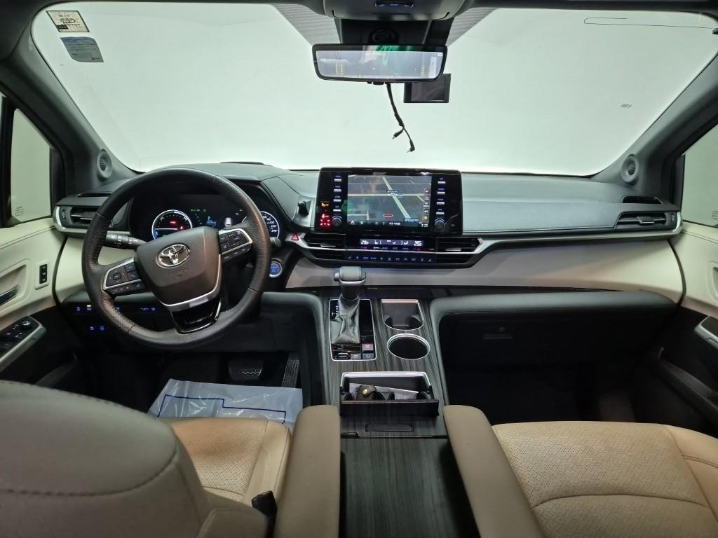 Toyota Siena - Vista 5