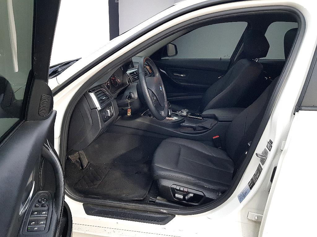 BMW 3 series - Vista 8