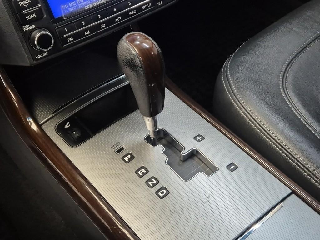 HYUNDAI Grandeur - Vista 8