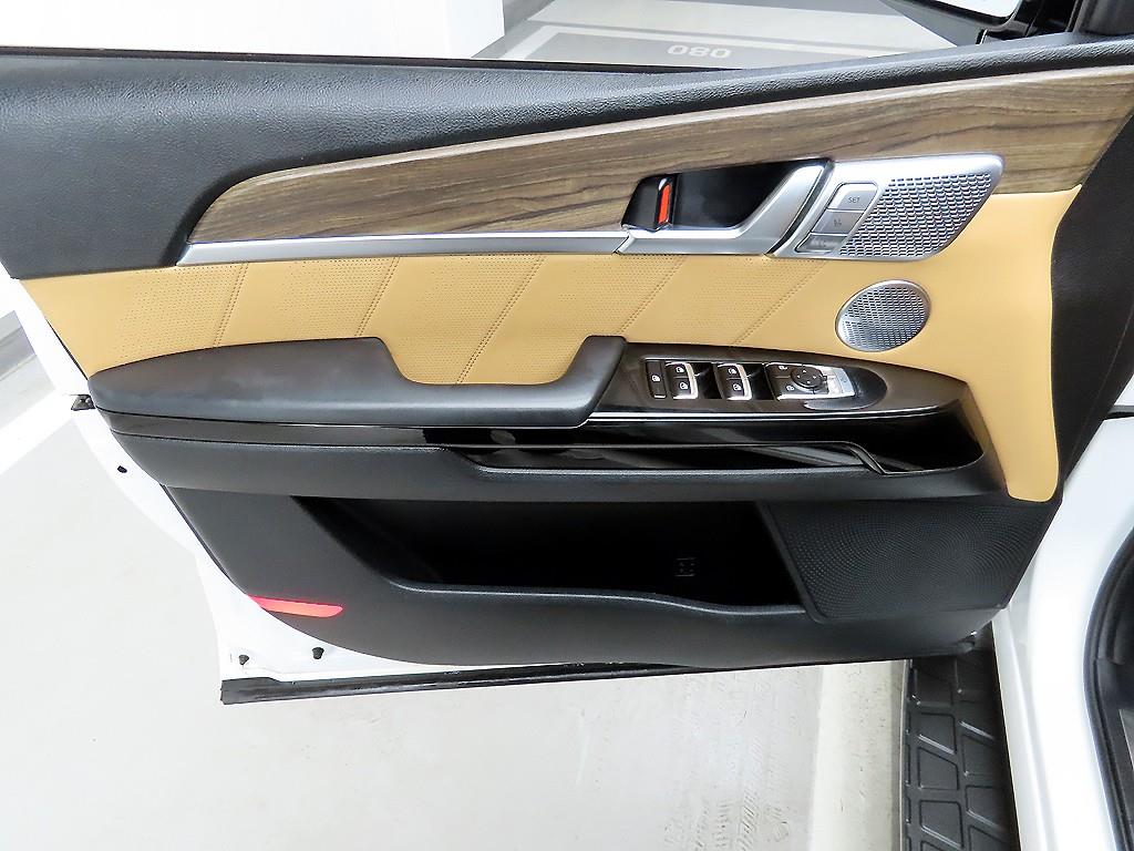 KIA Mohave - Vista 11