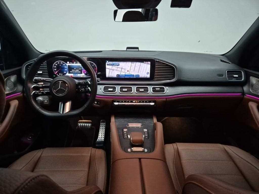 Mercedes Benz GLS Class - Vista 7