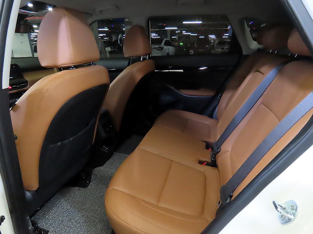 KIA Seltos - Vista 7