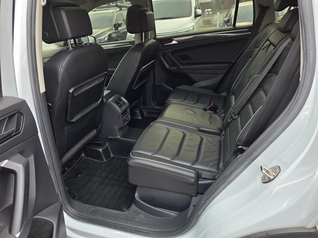 Volkswagen Tiguan - Vista 12