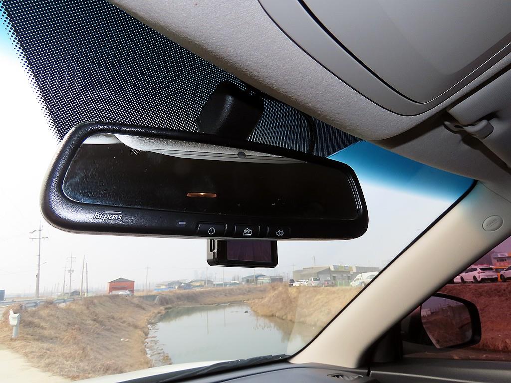 Ssangyong Tivoli - Vista 12