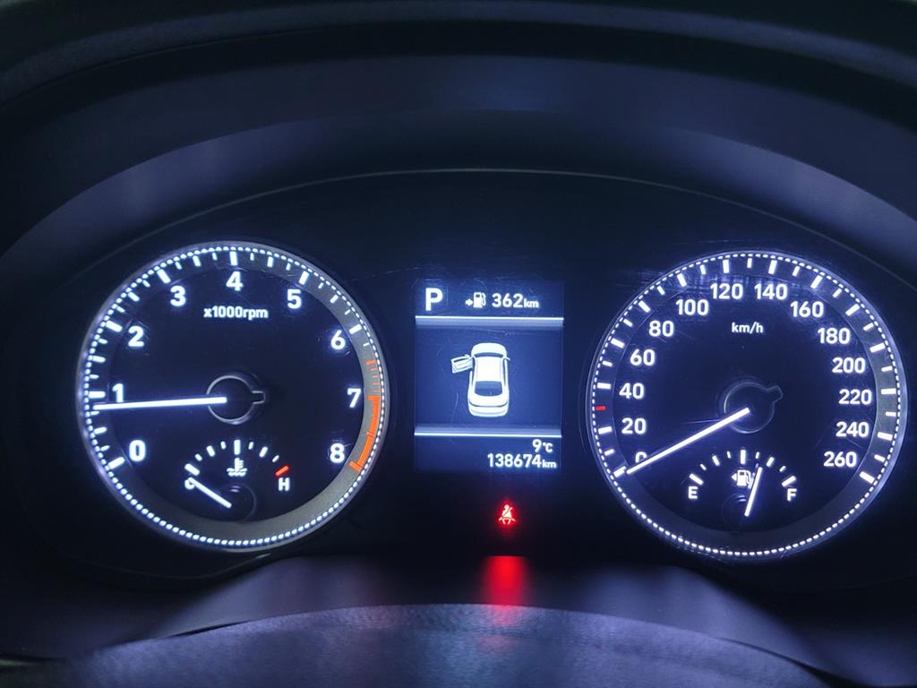 HYUNDAI Grandeur - Vista 12