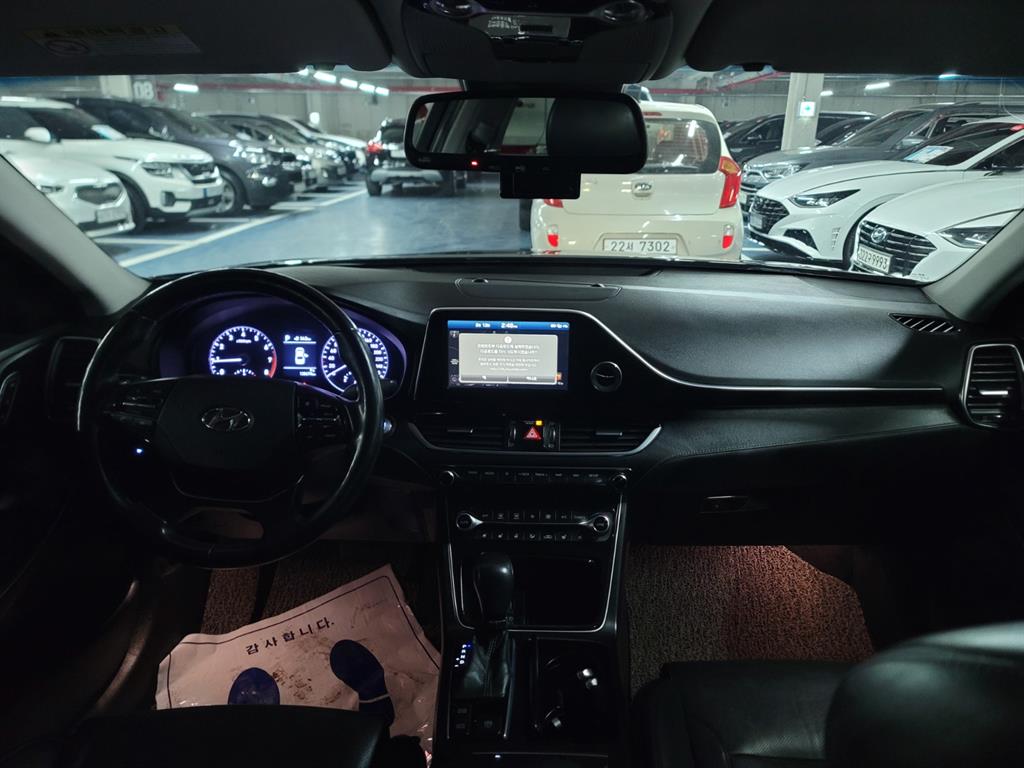 HYUNDAI Grandeur - Vista 6