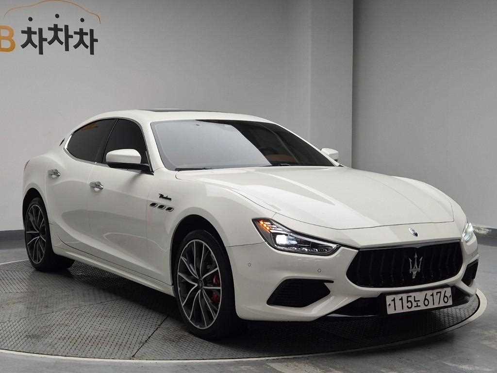 Maserati Ghibli - Vista 4