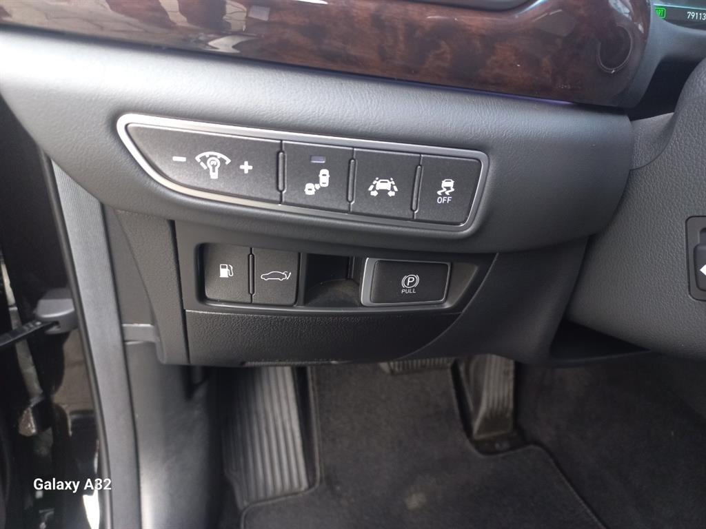 Genesis EQ900 - Vista 6