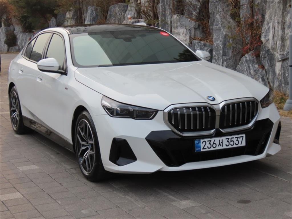 BMW 5 Series - Vista 3