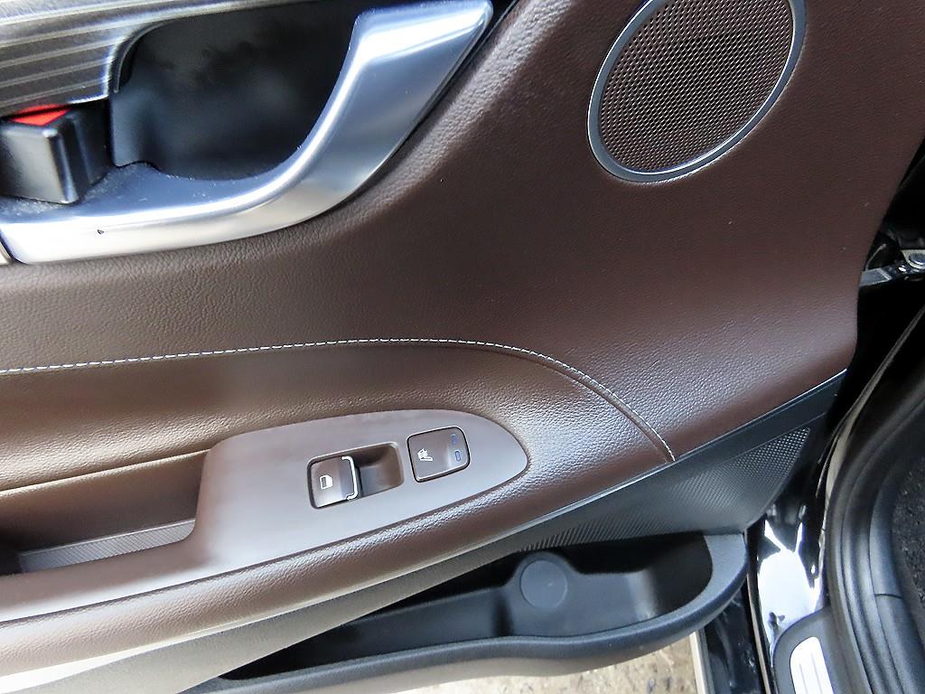 HYUNDAI Grandeur 2018 Negro - Importación desde Corea - HF Imports Iquique - Foto 16