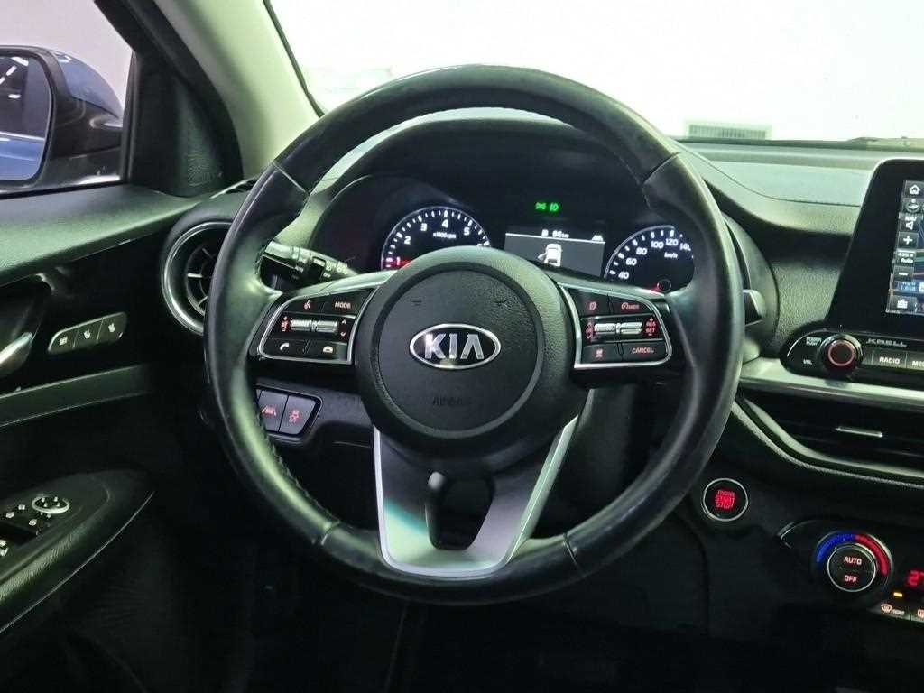 KIA K3 - Vista 9