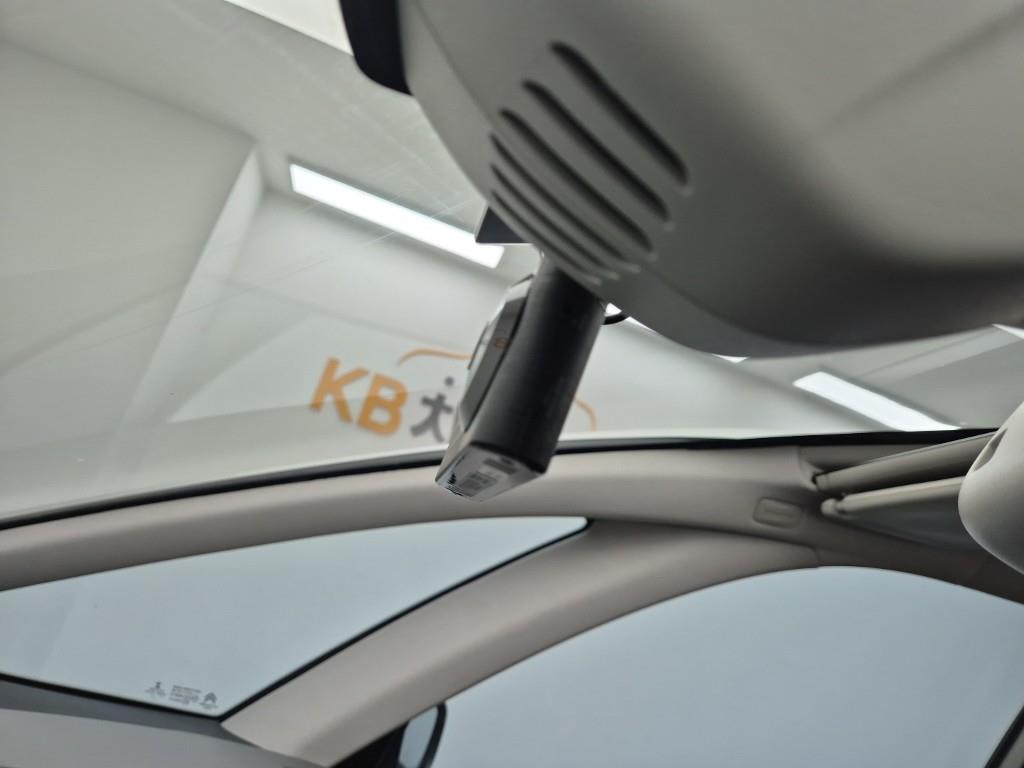 Citroen C4 2018 Blanco - Importación desde Corea - HF Imports Iquique - Foto 19