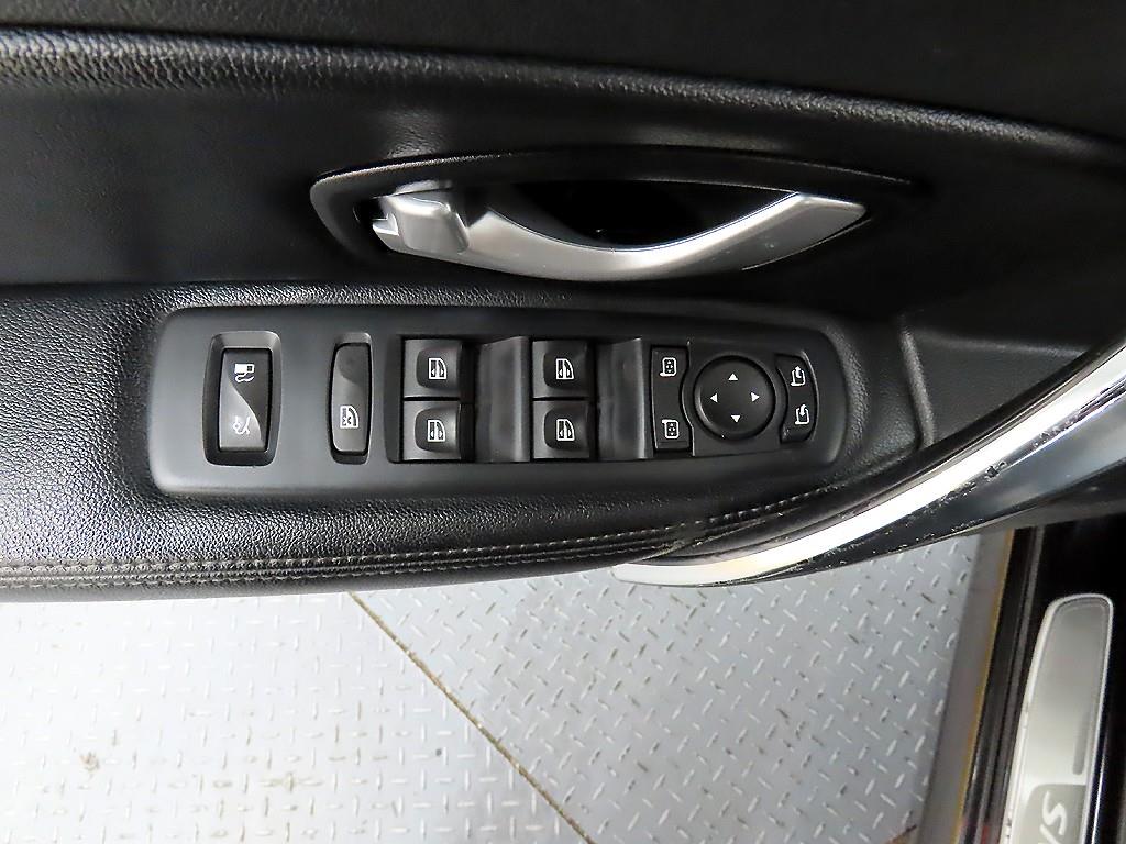 SAMSUNG SM5 - Vista 11