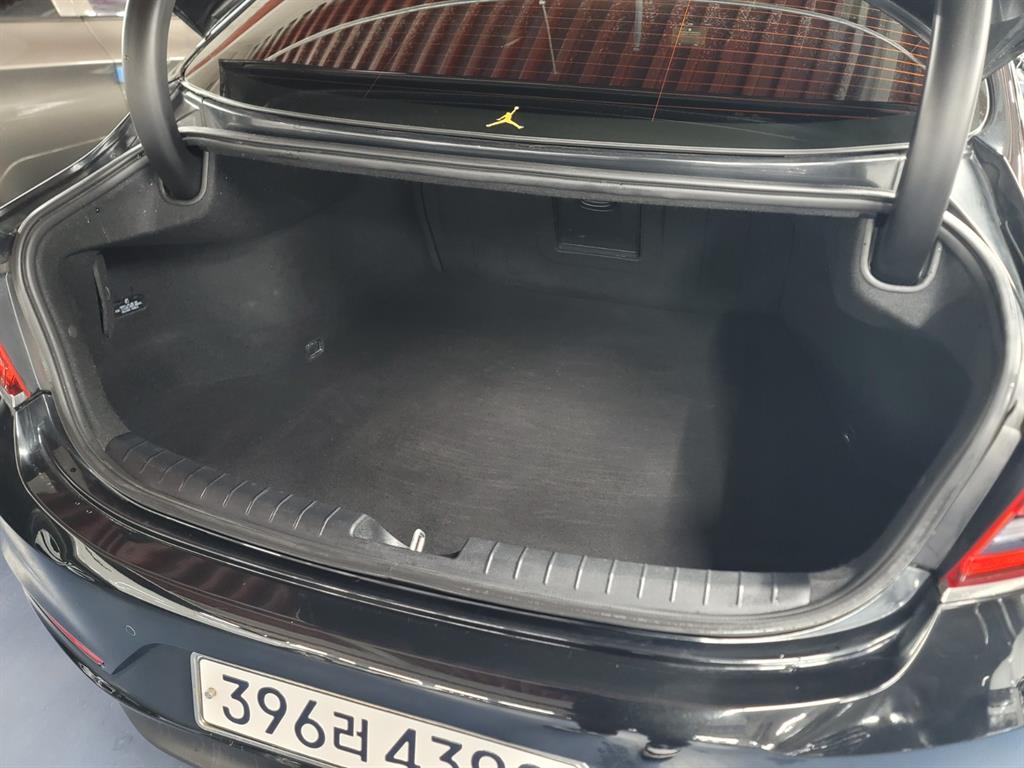 HYUNDAI Grandeur - Vista 5