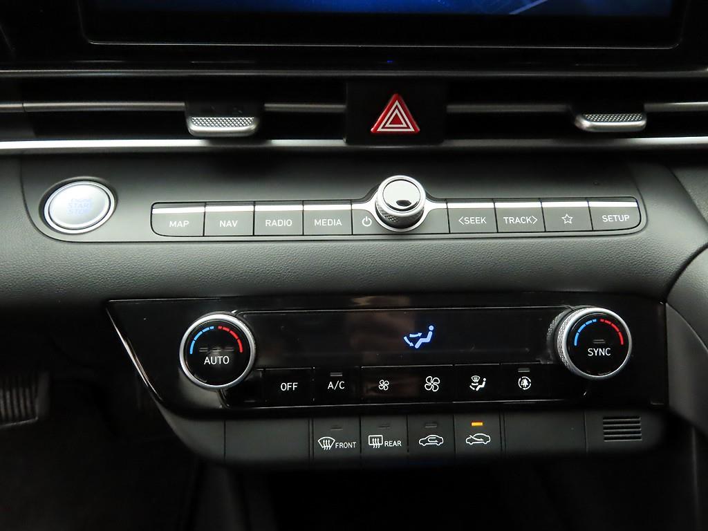 HYUNDAI Avante - Vista 10