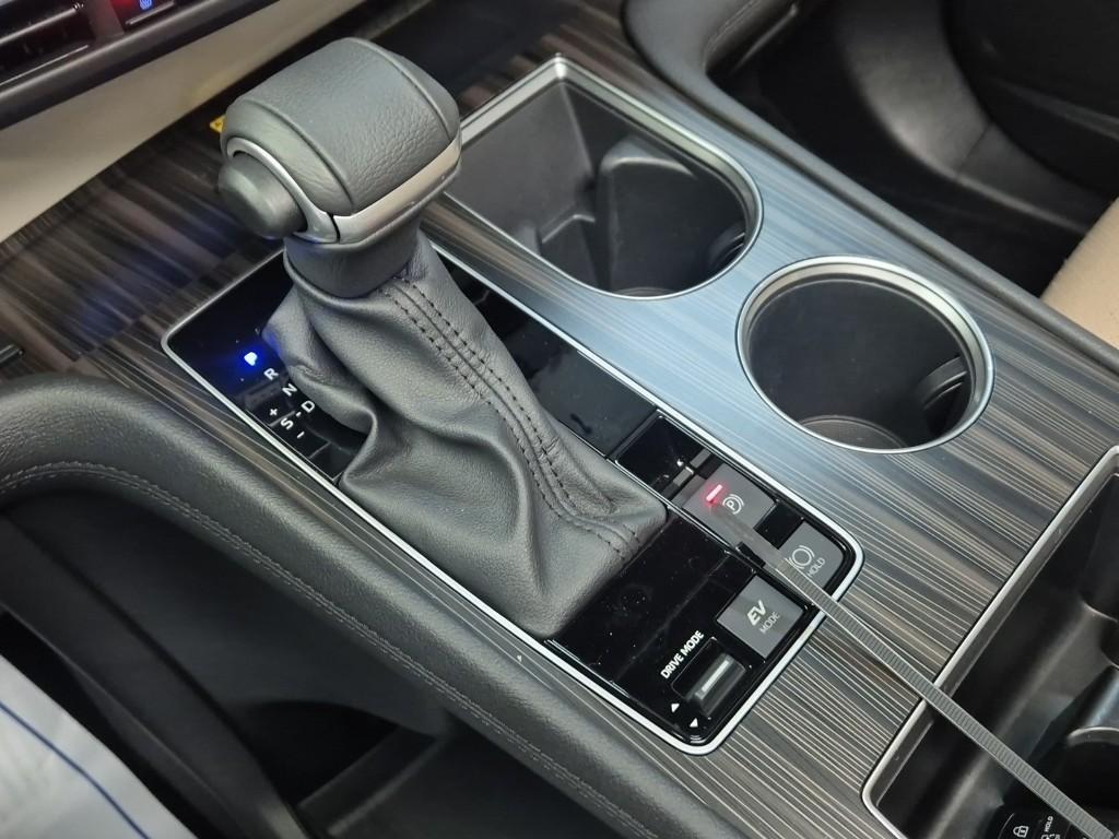 Toyota Siena 2024 Blanco - Importación desde Corea - HF Imports Iquique - Foto 18