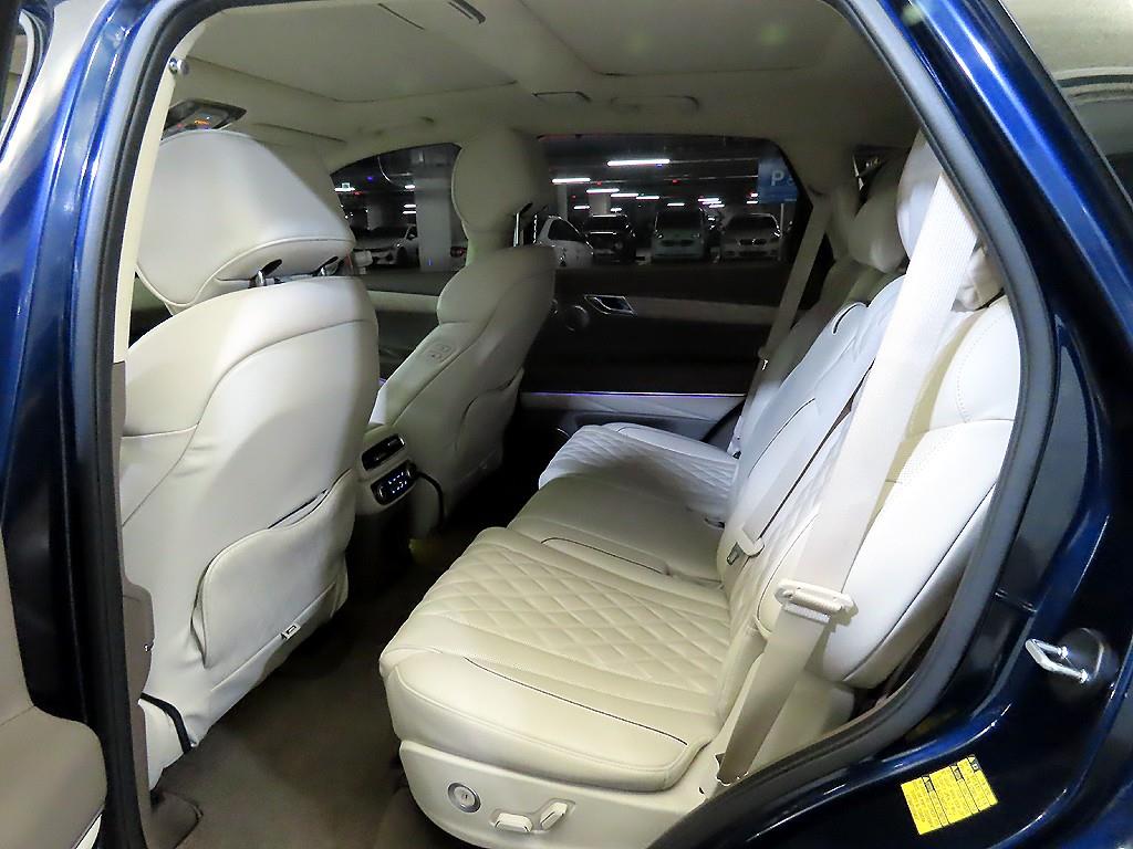 Genesis GV80 - Vista 7