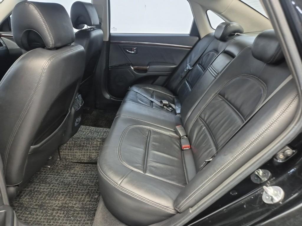 HYUNDAI Grandeur - Vista 12