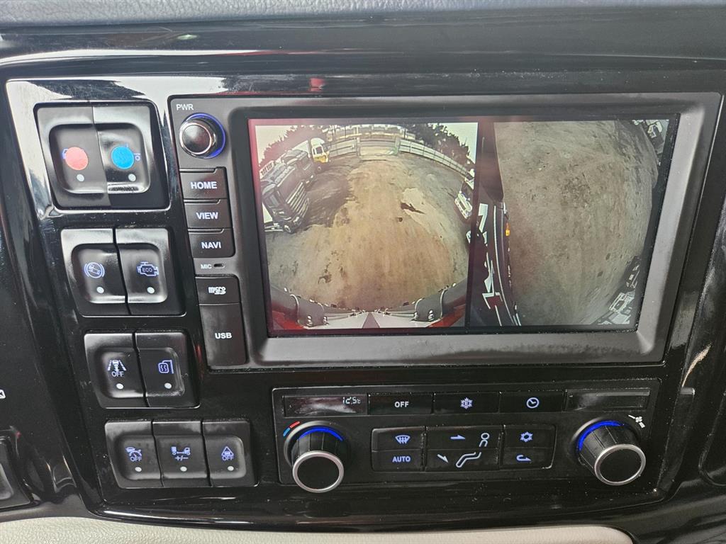 medium and large cargo truck - Vista 11