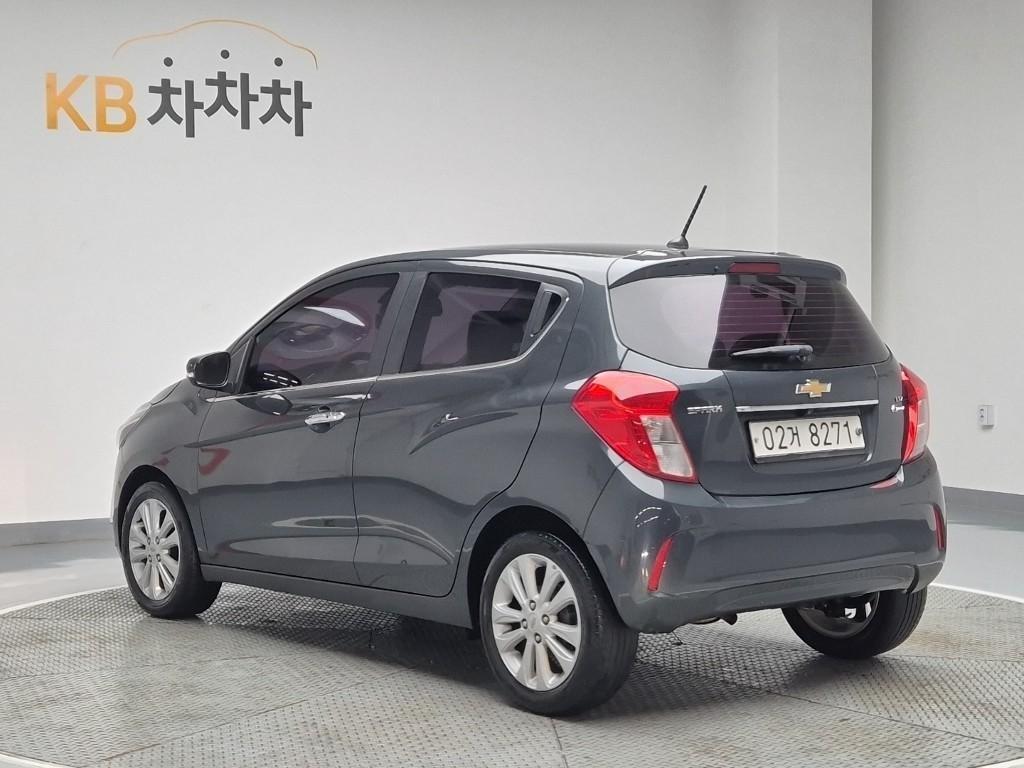 Chevrolet Spark - Vista 3