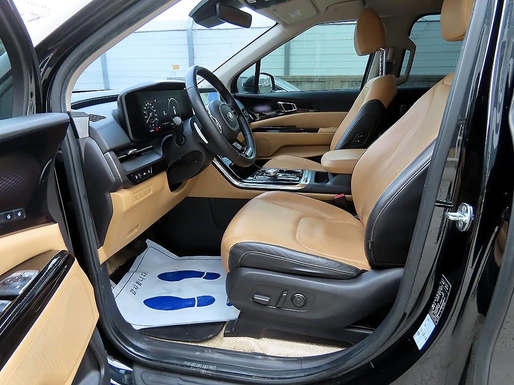 KIA Carnival - Vista 5