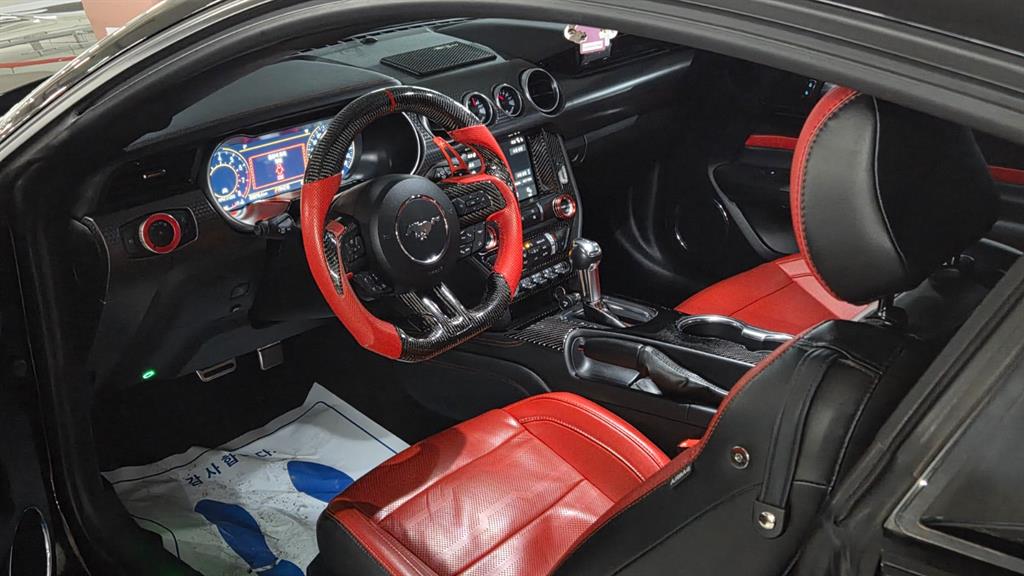 Ford Mustang - Vista 8