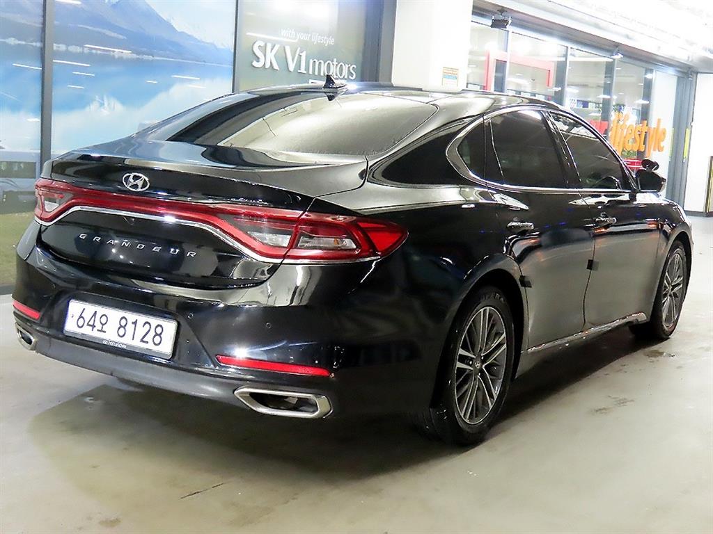 HYUNDAI Grandeur - Vista 4