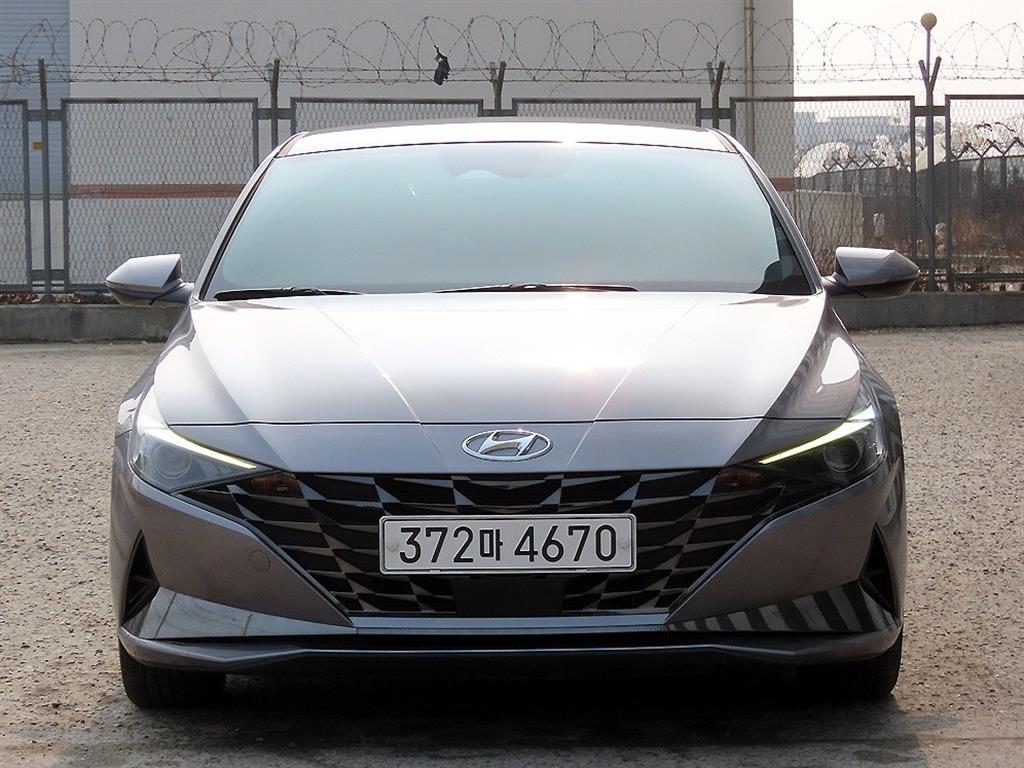 HYUNDAI Avante 2022 Gris - Importación desde Corea - HF Imports Iquique - Foto 1