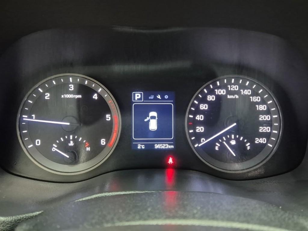 HYUNDAI Tucson - Vista 6