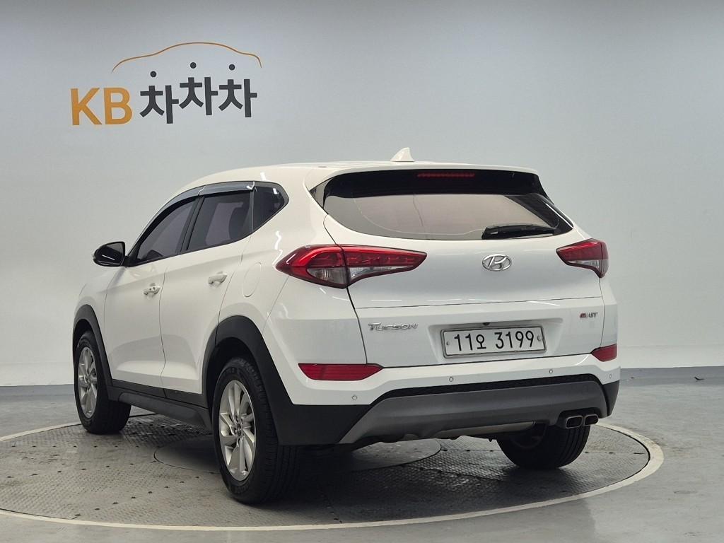 HYUNDAI Tucson - Vista 2