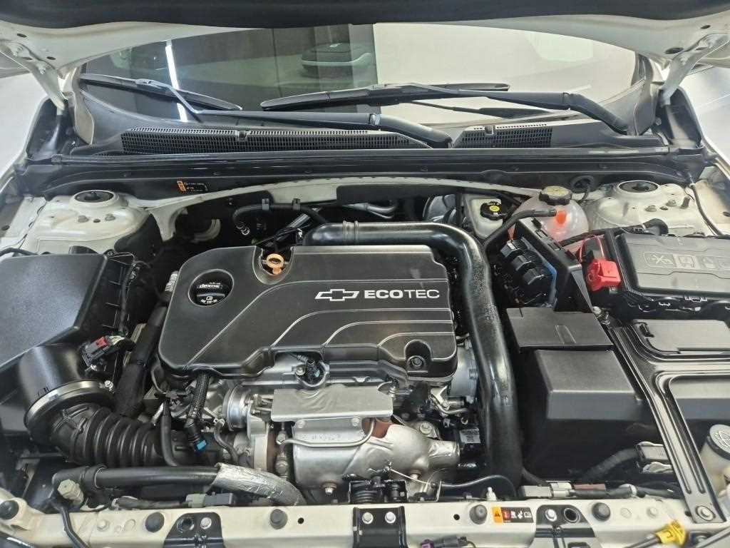 Chevrolet Malibu - Vista 5