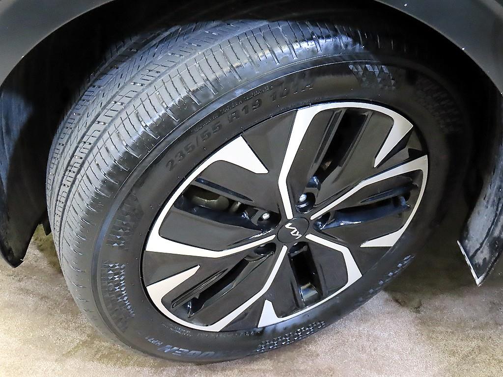 KIA EV6 2023 Negro - Importación desde Corea - HF Imports Iquique - Foto 20