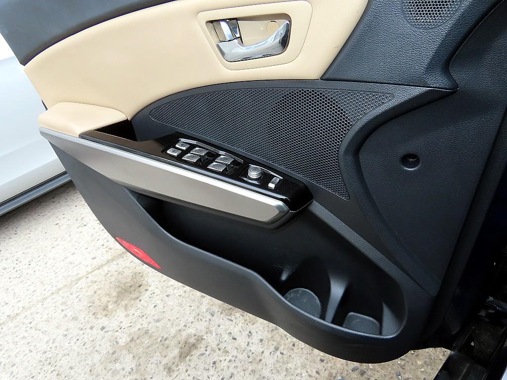 Ssangyong Tivoli - Vista 11