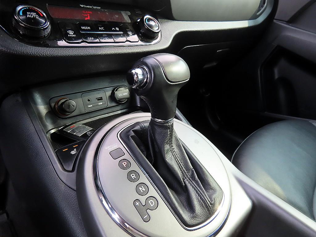 KIA Sportage - Vista 11