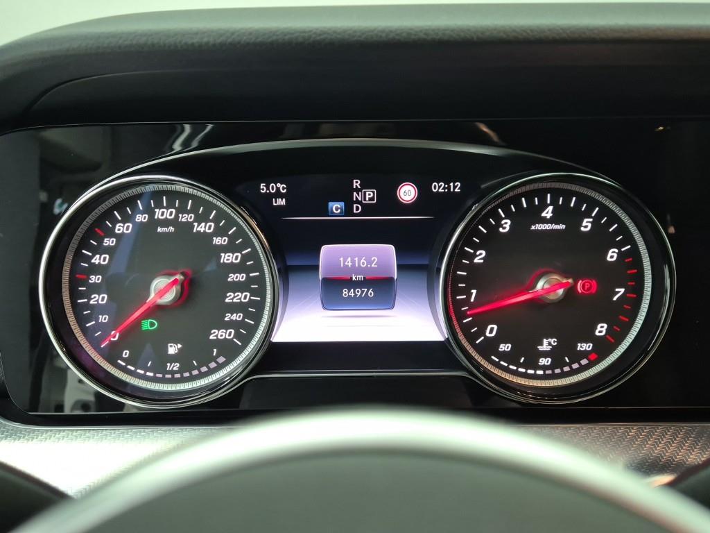 Mercedes Benz E class - Vista 7