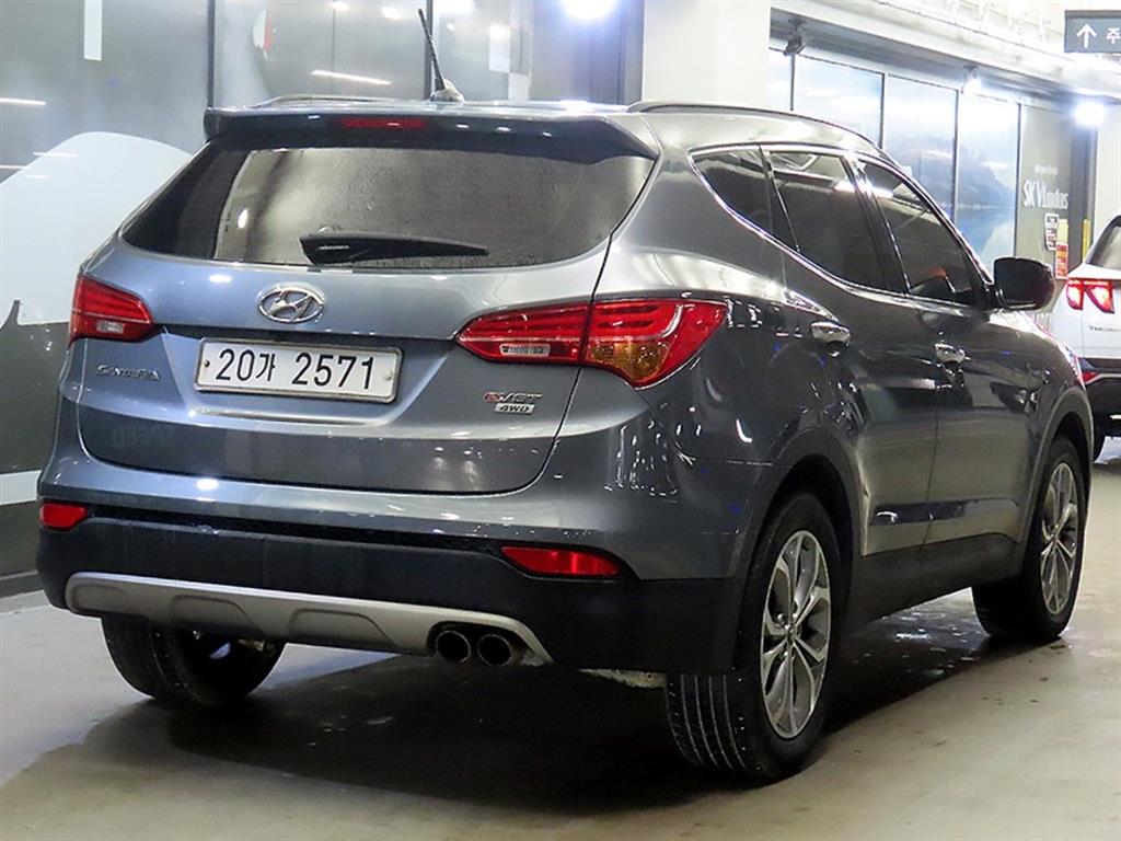 HYUNDAI Santa Fe - Vista 4