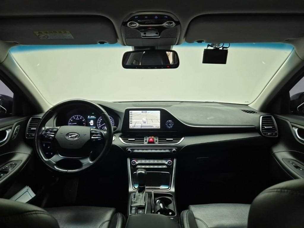 HYUNDAI Grandeur - Vista 7