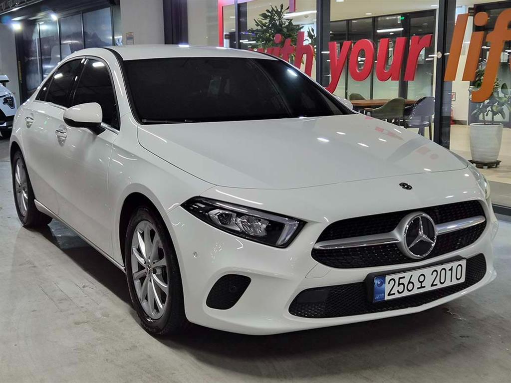 Mercedes Benz A Class 2020 Blanco - Importación desde Corea - HF Imports Iquique - Foto 1