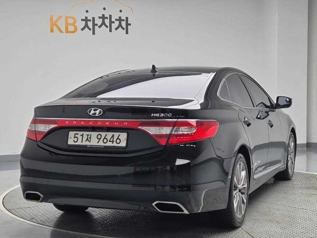 HYUNDAI Grandeur - Vista 3