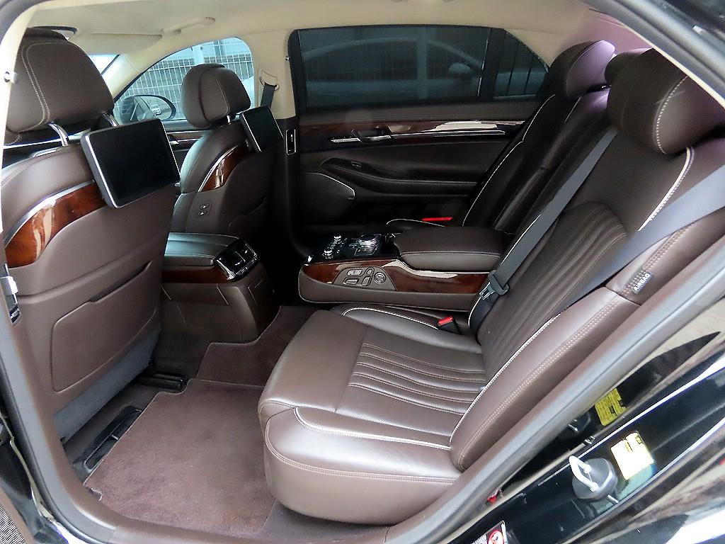 Genesis EQ900 - Vista 6